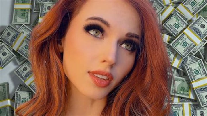 Amouranth Reveals Her OnlyFans Earnings and Net Worth