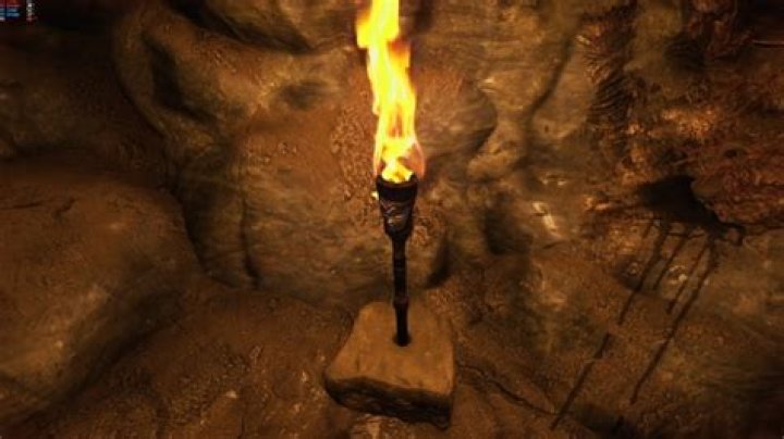 Can you carry torches in Amnesia: Rebirth?