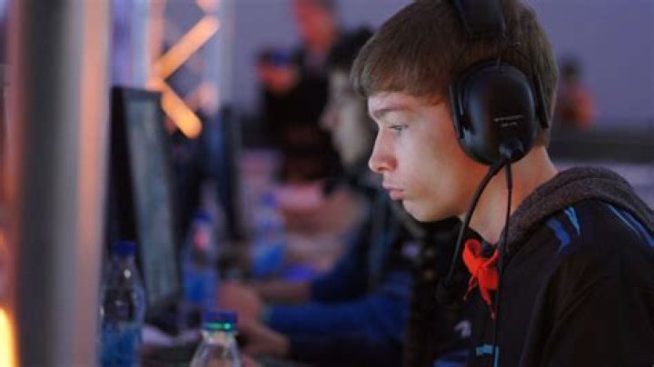 CS:GO Community Shows Support To Unban 