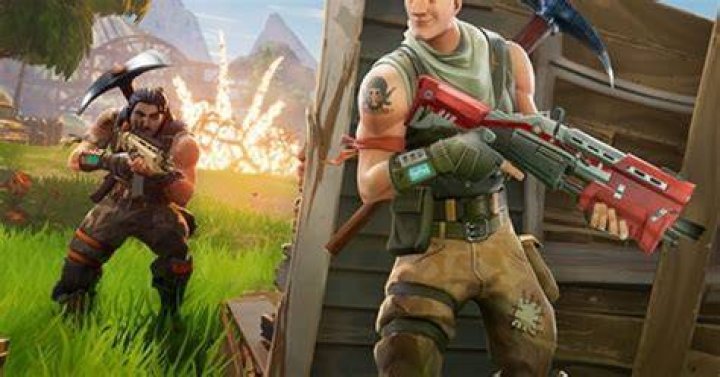 Drake’s Fortnite Account Allegedly Hacked, Uses Racist Language During Ninja Livestream