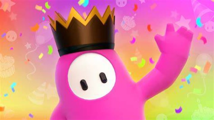 
Fall Guys Celebrates its First Anniversary With Double Crowns, New Birthday Cosmetics, and More