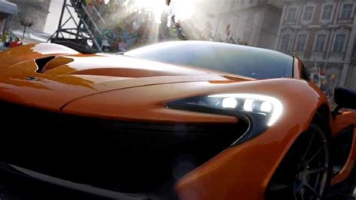 
Forza 5 will feature mandatory off-disc content on Xbox One