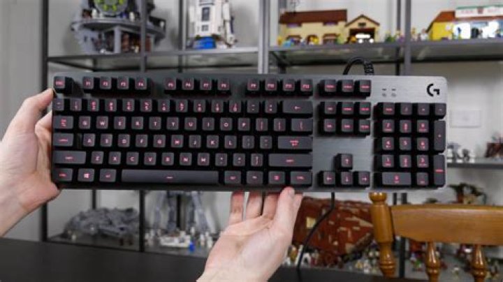 Logitech G413 Mechanical Gaming Keyboard Review