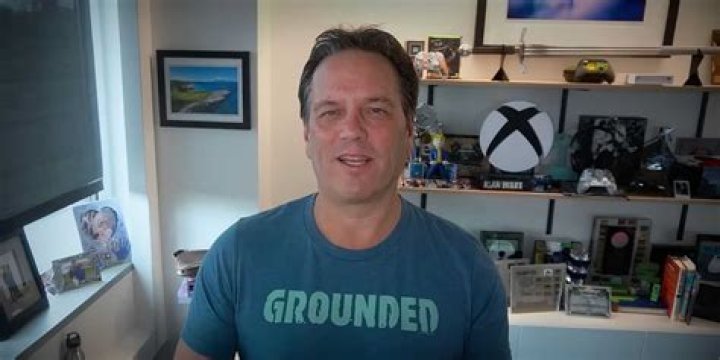 Phil Spencer hasn't given up on Xbox VR just yet