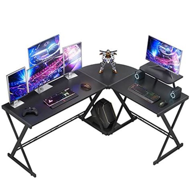 The Best Corner Desks - GameRevolution