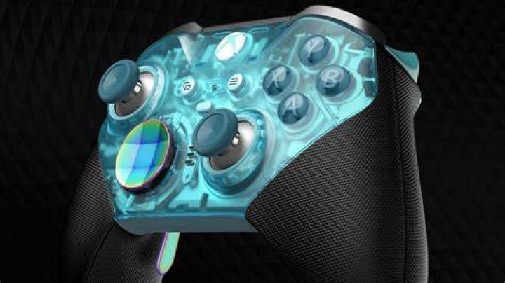 Xbox One Jumps on 'It's Coming Home' Meme with Custom Controller